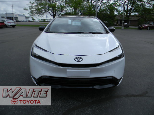 New 2026 Toyota Prius Plug-In Hybrid FWD image 1