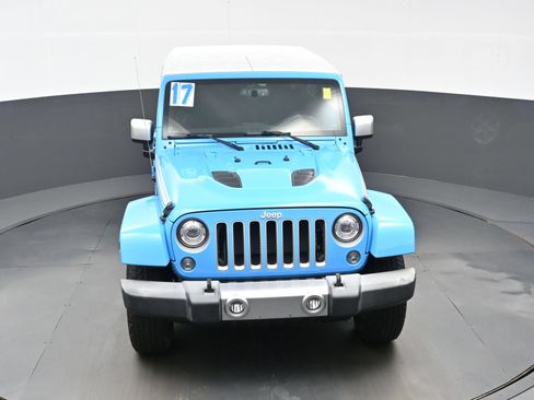 Used 2017 Jeep Wrangler Unlimited Sahara w/ Quick Order Package 24E Chief AWD/4WD image 39