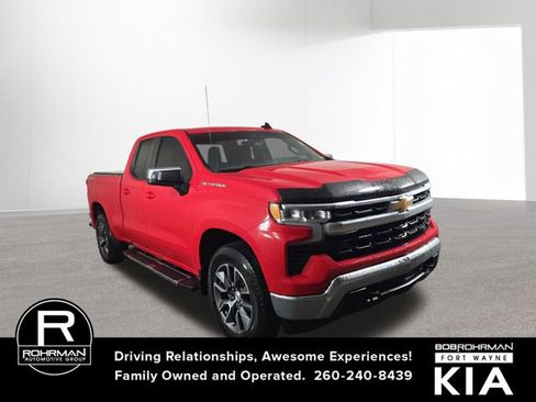 Used 2024 Chevrolet Silverado 1500 LT image 4