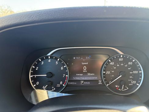 Used 2024 Nissan Frontier SV image 13