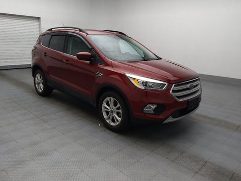 Used 2017 Ford Escape SE w/ Equipment Group 201A FWD image 11