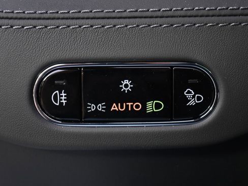 Used 2024 Bentley Continental GT image 30