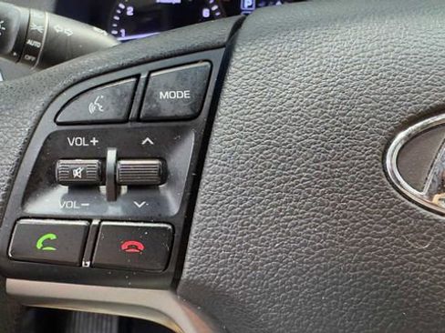 Used 2017 Hyundai Tucson SE image 25