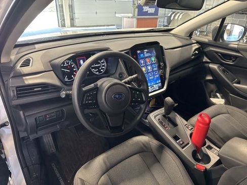 Used 2024 Subaru Crosstrek 2.0i Premium image 3