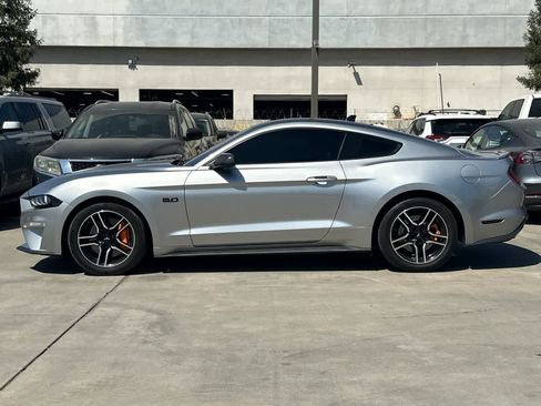 Used 2022 Ford Mustang GT Premium RWD image 6