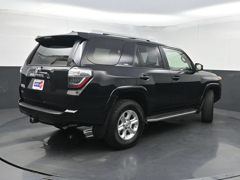 Used 2015 Toyota 4Runner SR5 RWD image 22