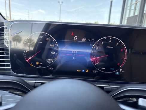 New 2026 Mercedes-Benz GLE 450 4MATIC image 9