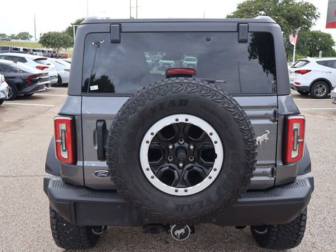 Used 2023 Ford Bronco Badlands w/ Sasquatch Package AWD/4WD image 4