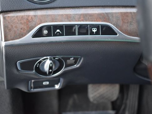 Used 2020 Mercedes-Benz S 560 4MATIC Sedan w/ Premium Package image 9