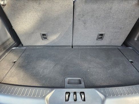 Used 2025 Ford Explorer ST image 34