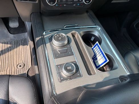 Used 2019 Ford Expedition Max XLT w/ Equipment Group 202A AWD/4WD image 23