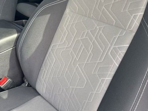 Used 2021 Toyota Tacoma TRD Sport w/ Technology Package image 9