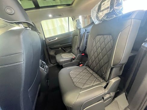 New 2026 Volkswagen Atlas SEL Premium R-Line image 22