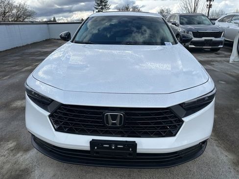 Used 2025 Honda Accord SE image 30