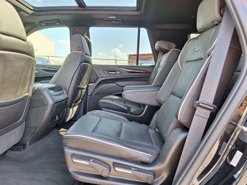 Used 2021 Cadillac Escalade Sport image 12
