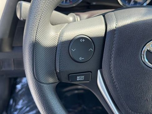 Used 2017 Toyota Corolla LE FWD image 21