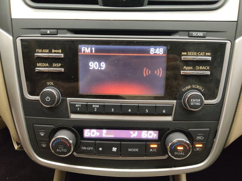 Used 2016 Nissan Altima 2.5 SL FWD image 25