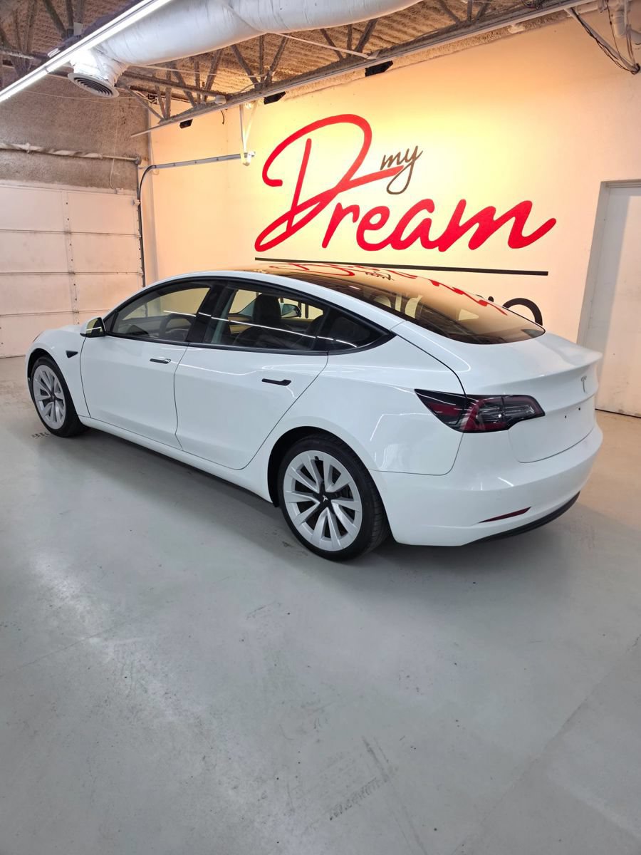 Used 2022 Tesla Model 3 RWD image 4