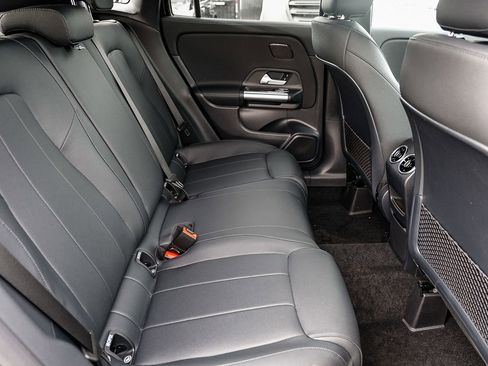New 2025 Mercedes-Benz GLA 250 image 17