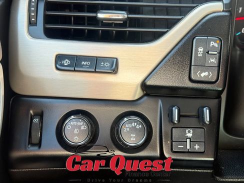 Used 2017 GMC Yukon XL Denali w/ Open Road Package AWD/4WD image 38
