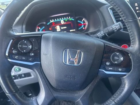 Used 2021 Honda Pilot Elite image 18