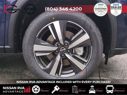 New 2025 Nissan Rogue SL w/ Tech Package image 12