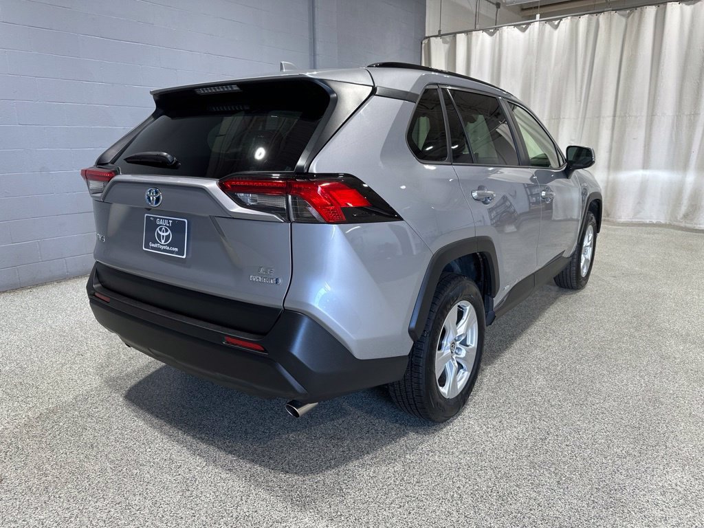 Certified 2020 Toyota RAV4 LE w/ Carpet Mat Package AWD/4WD image 5