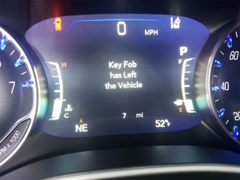 New 2026 Chrysler Pacifica Select image 6