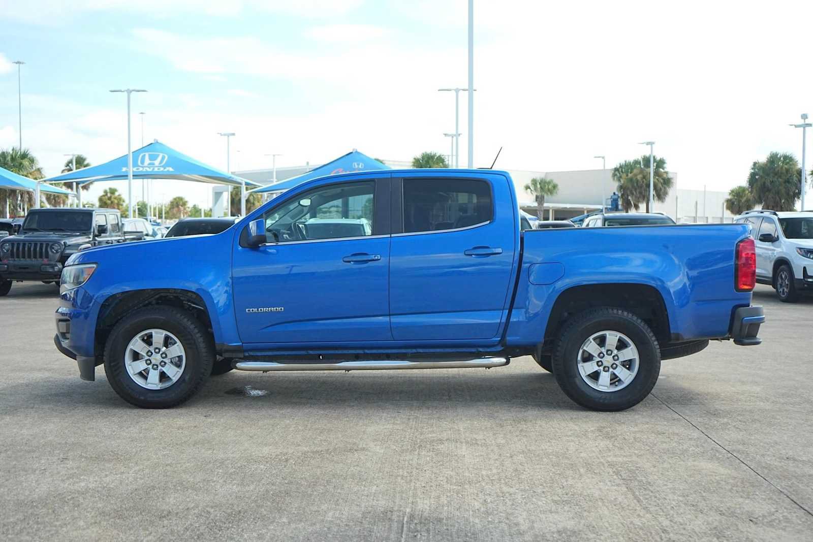Used 2020 Chevrolet Colorado W/T w/ WT Convenience Package RWD image 3