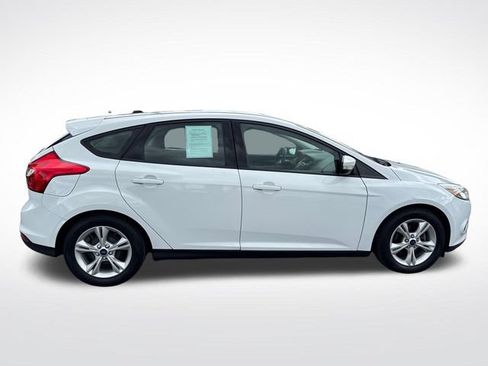 Used 2014 Ford Focus SE FWD image 6