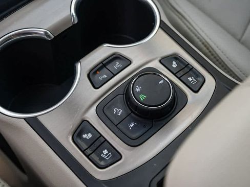 Used 2020 GMC Terrain Denali w/ Denali Premium Package image 22