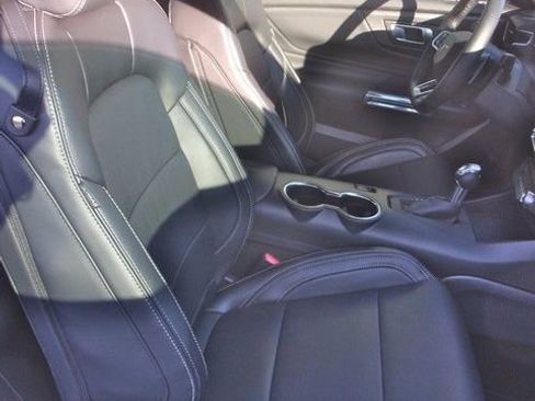 Used 2025 Ford Mustang GT Premium image 28