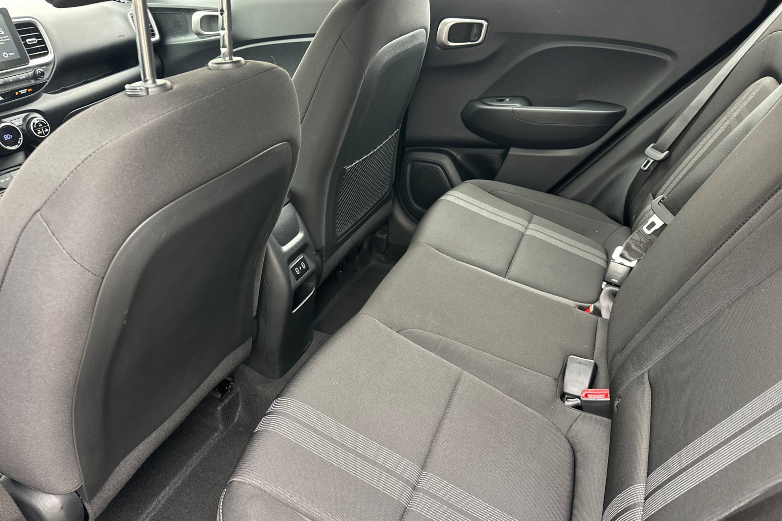 Certified 2026 Hyundai Venue SEL FWD image 15