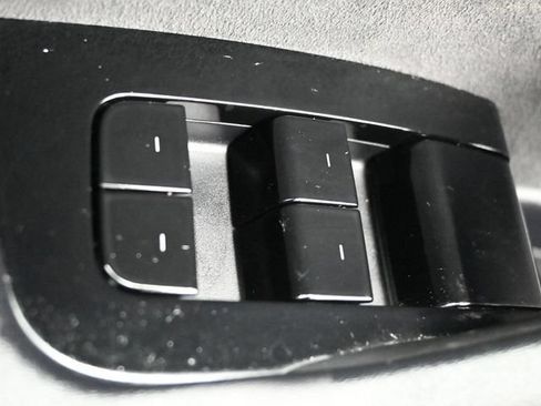 Used 2019 Tesla Model 3 Standard Range Plus RWD image 24