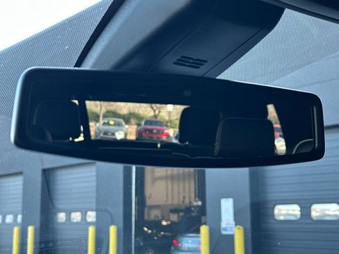 Used 2021 GMC Yukon SLT image 27