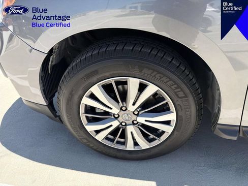 Used 2020 Nissan Pathfinder SV FWD image 19