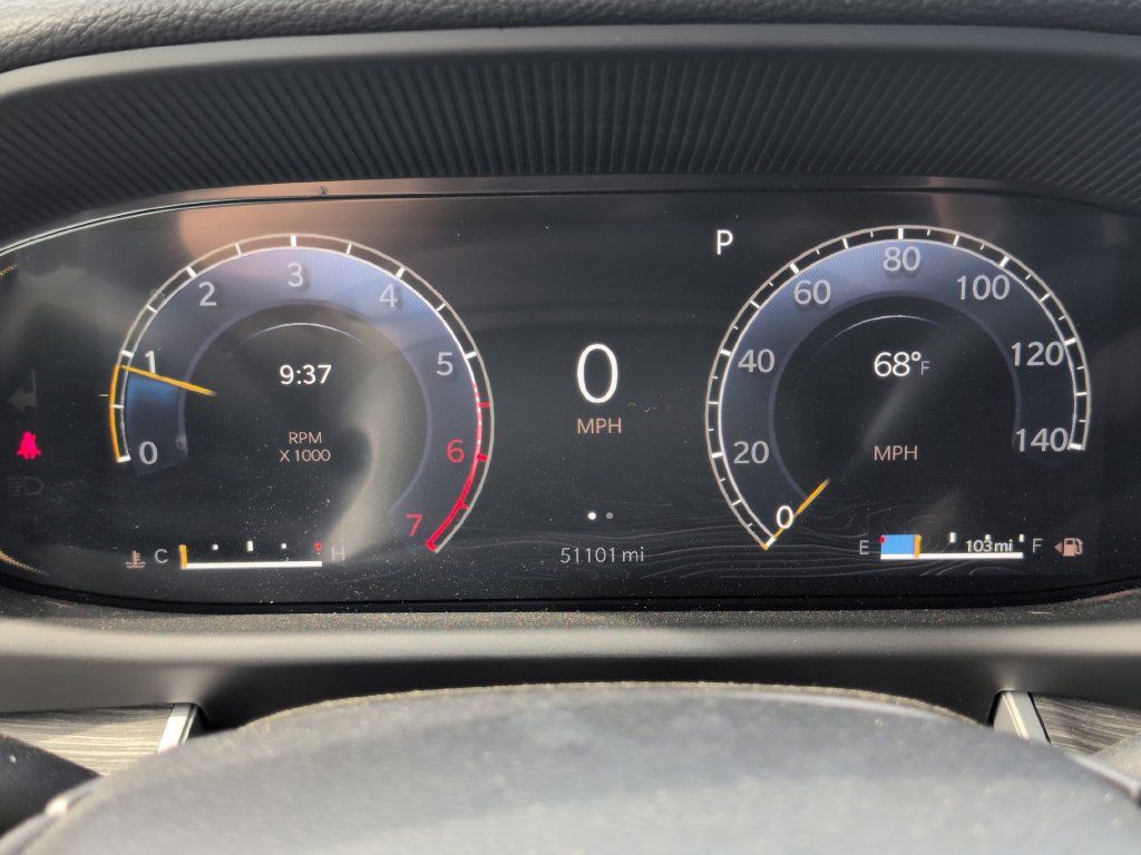 Used 2024 Jeep Wagoneer Series III AWD/4WD image 18