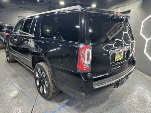 Used 2018 GMC Yukon XL Denali w/ Denali Ultimate Package image 4
