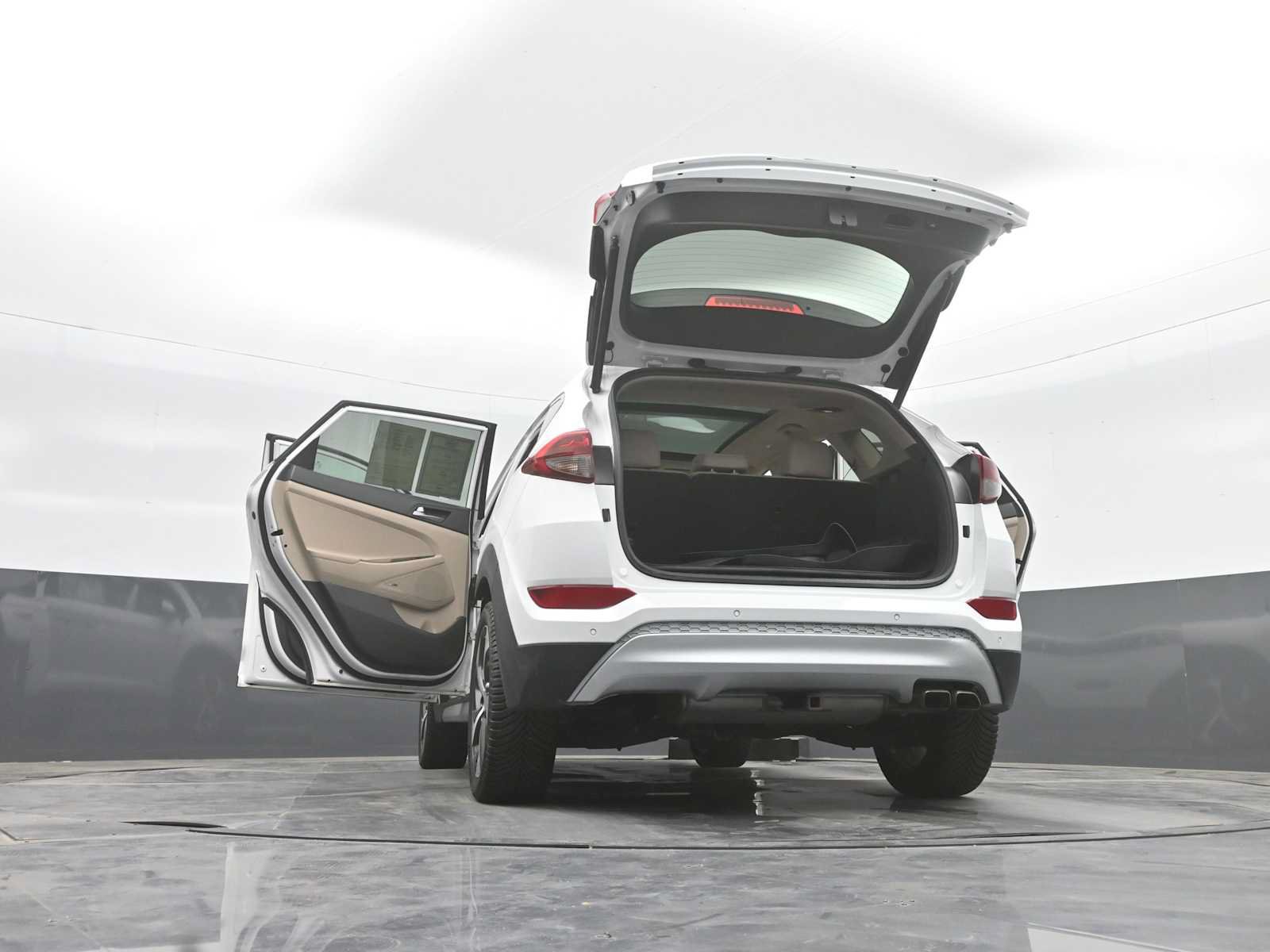 Used 2018 Hyundai Tucson Limited w/ Ultimate Package 02 FWD image 41