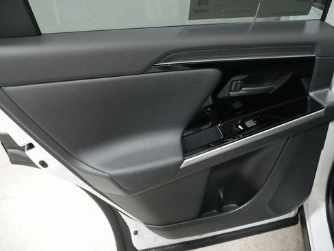 New 2024 Toyota bZ4X Limited image 18