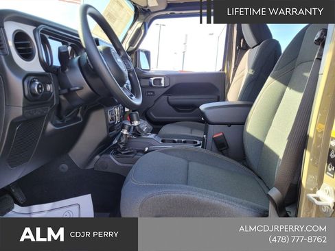New 2026 Jeep Gladiator Sport AWD/4WD image 7