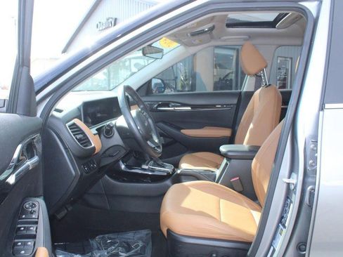 Used 2024 Kia Seltos EX image 8