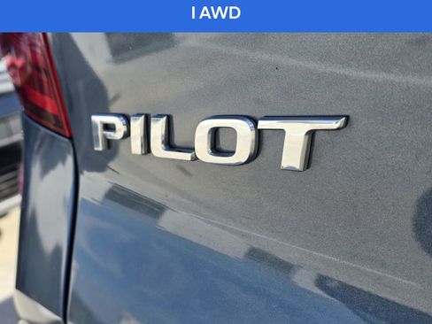 Used 2017 Honda Pilot Elite image 11
