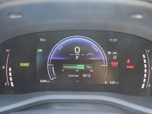 Used 2026 Toyota Camry Hybrid w/ Multimedia Upgrade Package image 28