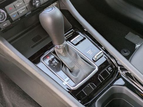 Certified 2026 Jeep Compass Latitude w/ Sun and Sound Group image 20