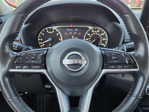 Used 2023 Nissan Altima 2.5 SR w/ SR Premium Package image 11