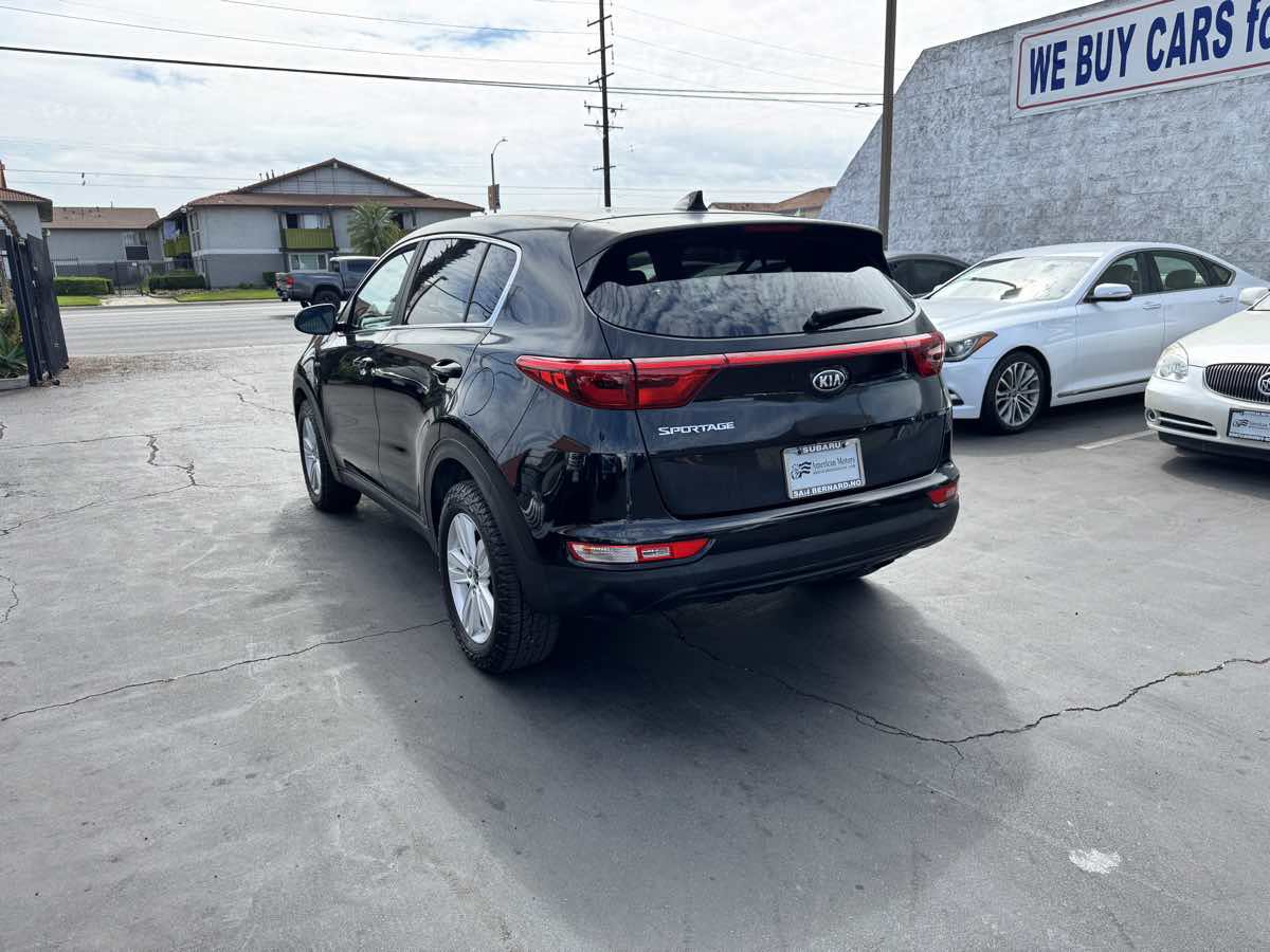 Used 2018 Kia Sportage LX AWD/4WD image 2