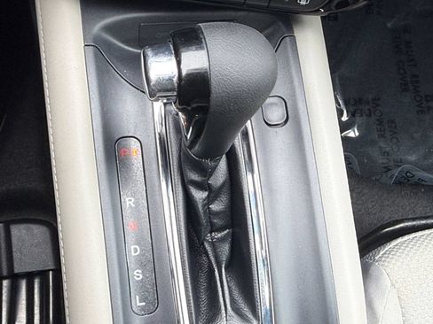 Used 2021 Honda HR-V LX image 17