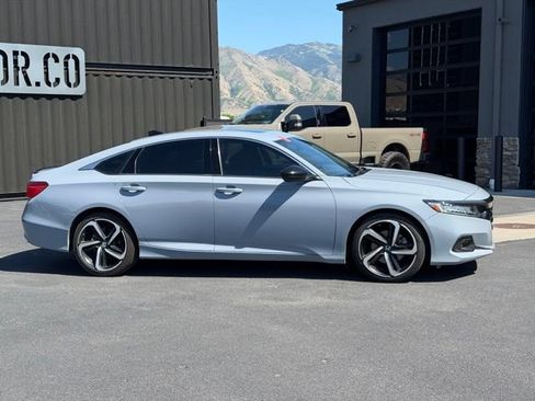 Used 2021 Honda Accord Sport image 3