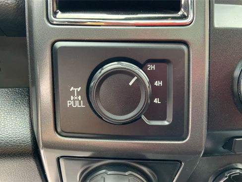 Used 2018 Ford F150 XLT w/ Equipment Group 302A Luxury AWD/4WD image 37